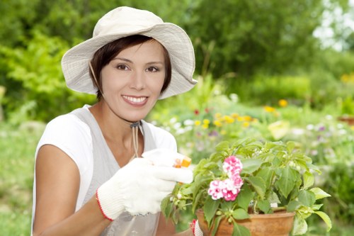 Checklist showing WCAG 2.1 AA compliance items for gardening service pages